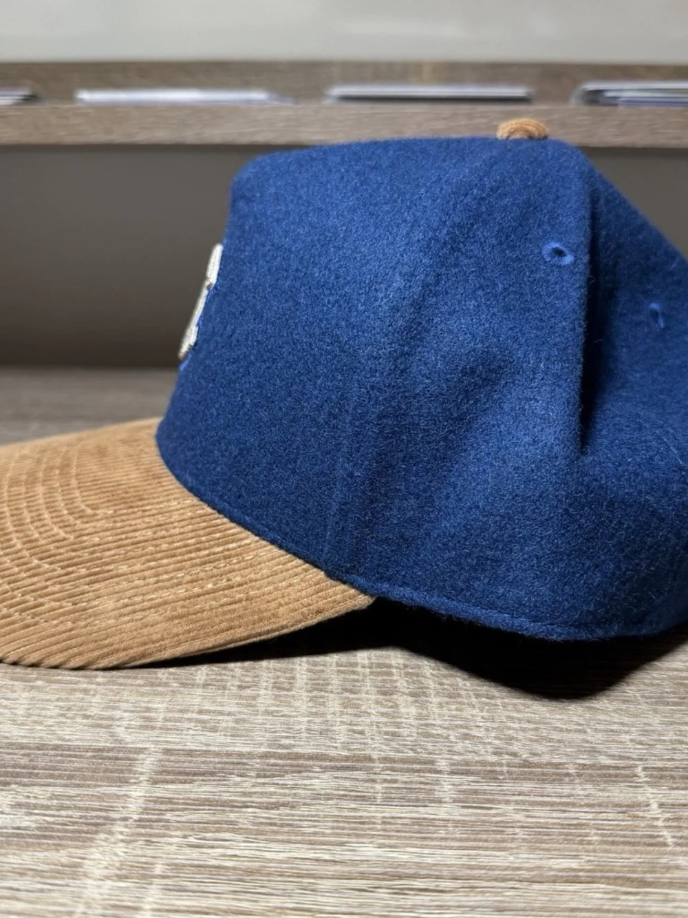 Chicago Cubs Mitchell & Ness Wool Corduroy Pro-Pinch Structured Snapback Navy